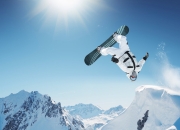 九游娱乐网页-青春风暴席卷赛场，加维统治全场，希腊完胜塞内加尔的战术启示