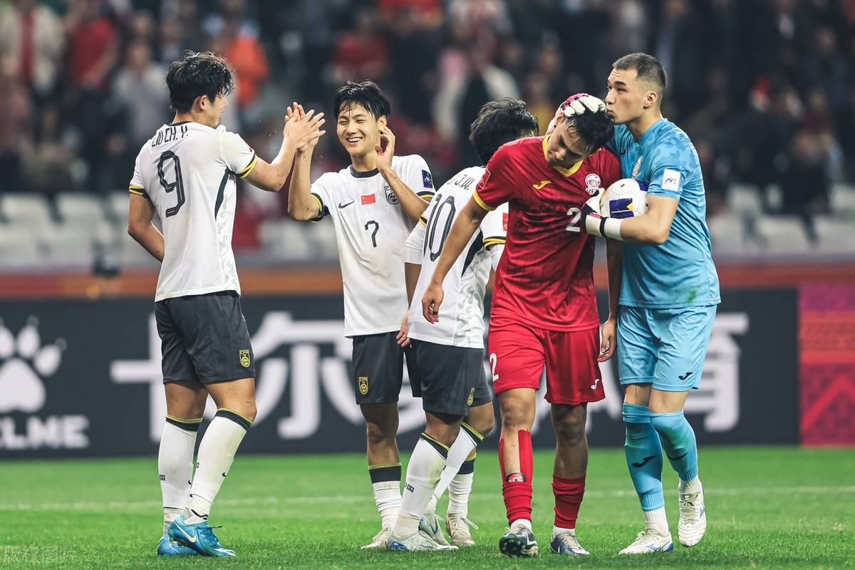 亚洲足球青年杯比赛激战正在进行