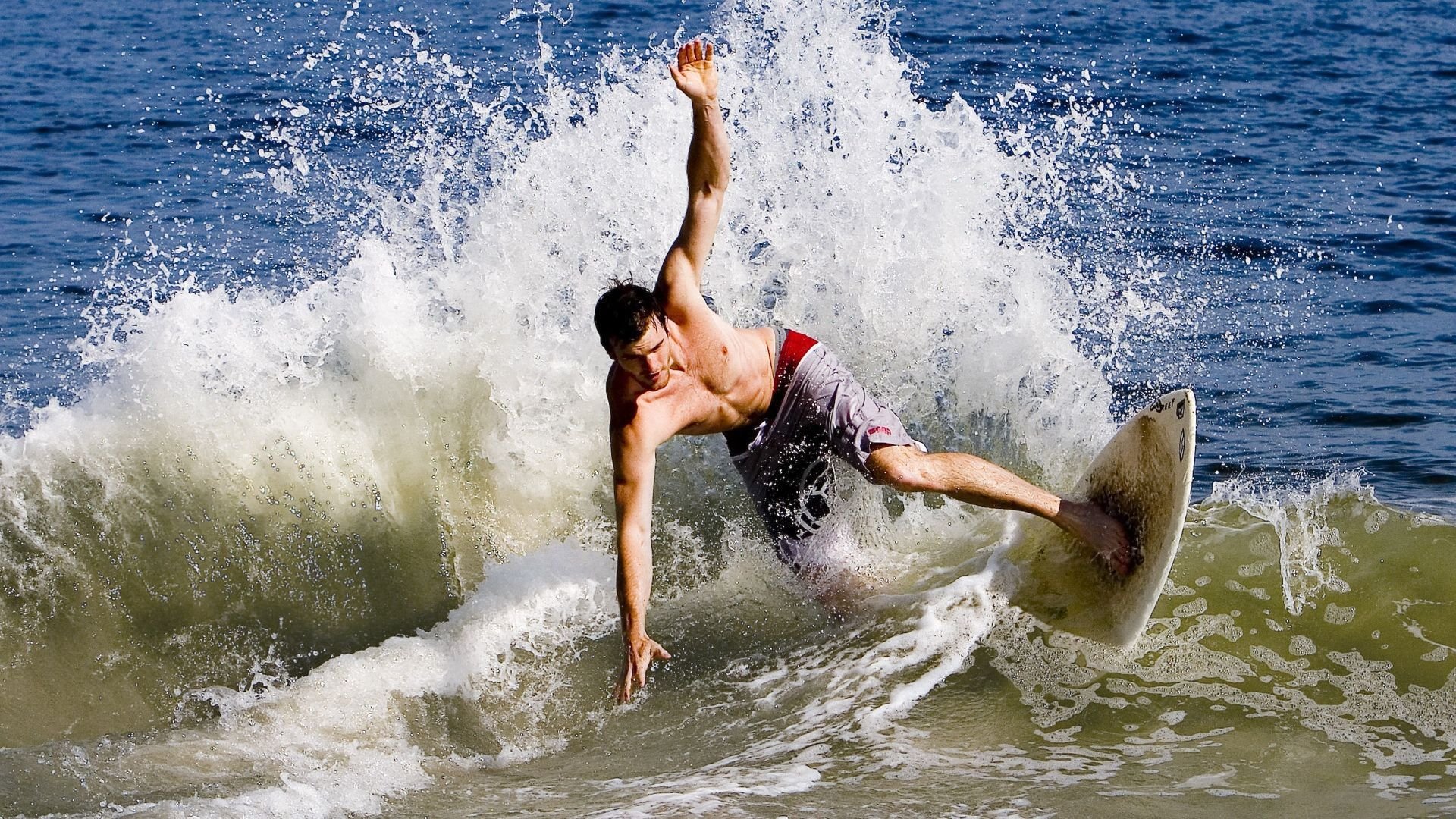 热火正面击溃浙江队,拉梅洛成为关键先生